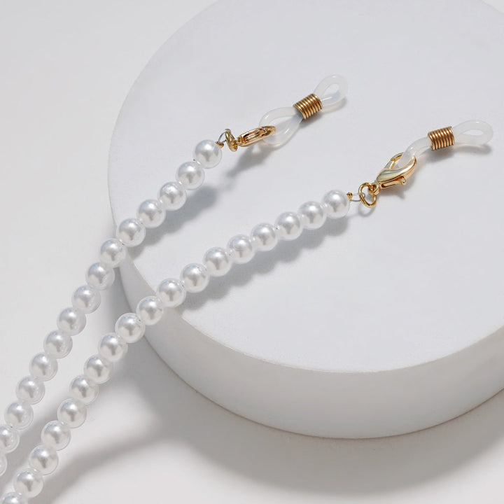 Pearl necklace with practical chain holder Kalsten