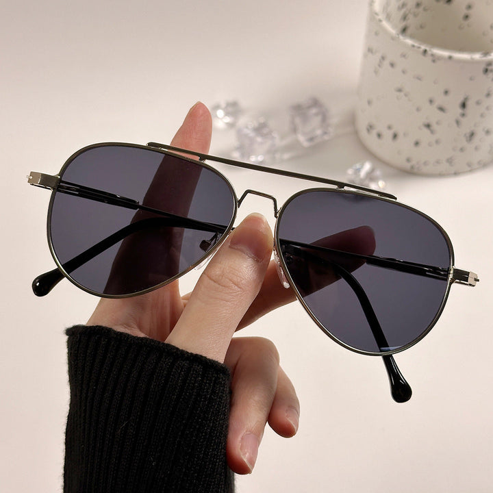 Women's timeless pilot sunglasses with high-quality frame Kalsten