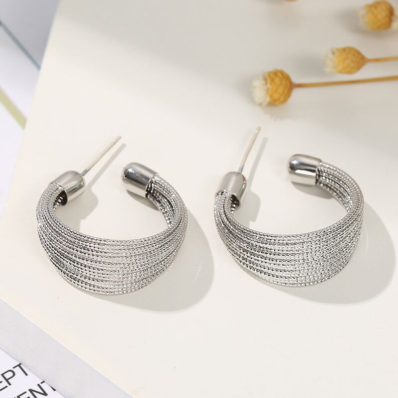 Fashionable and Elegant Earrings Kalsten