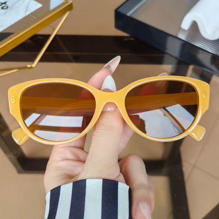 Ladies Cat-Eye Sunglasses with Modern Plastic Frame Kalsten