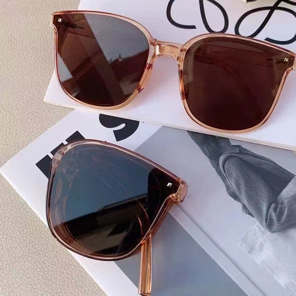 Ladies trendy sunglasses with unique facet frame Kalsten