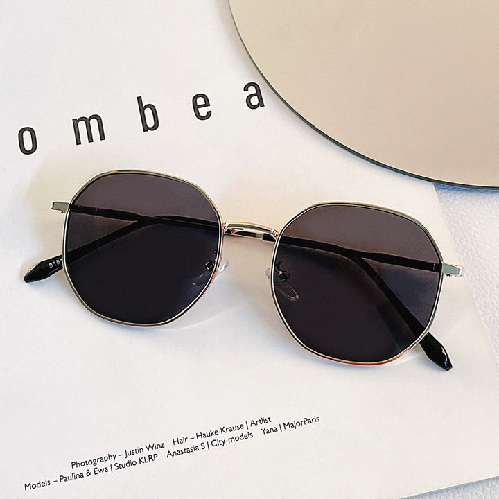 Women elegant sunglasses with striking frame structure Kalsten
