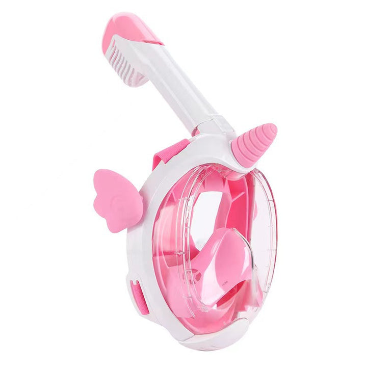 Diving mask with curved field of view and flexible silicone frame Kalsten