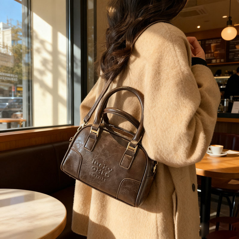 Elegant Leather Handbag Kalsten