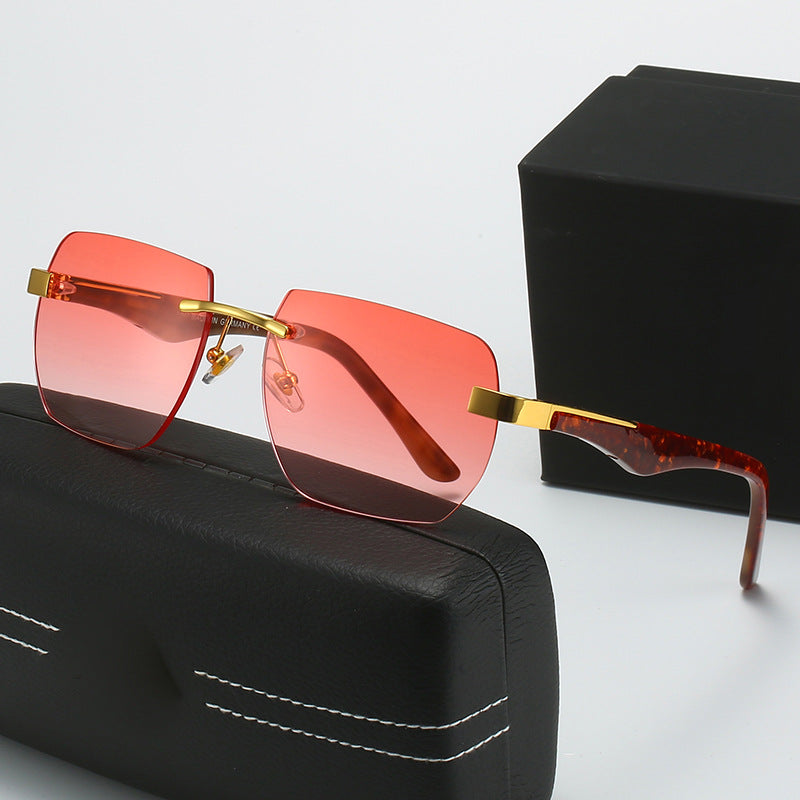 Women's Fashion Sunglasses in Modern Geometric Design Kalsten