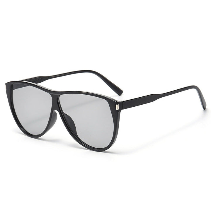 Ladies modern Cat-Eye sunglasses with protective UV filter and stylish frame Kalsten