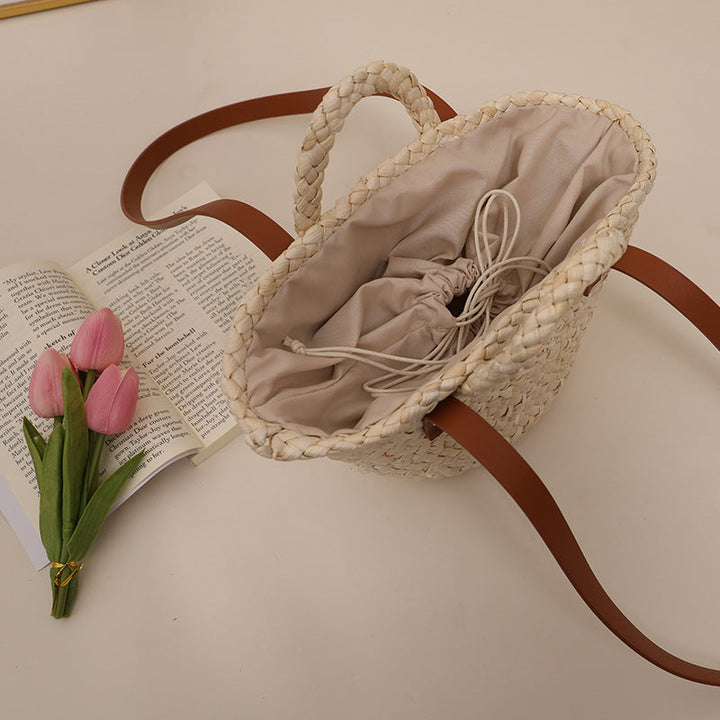Handcrafted straw bag with sturdy leather handles Kalsten