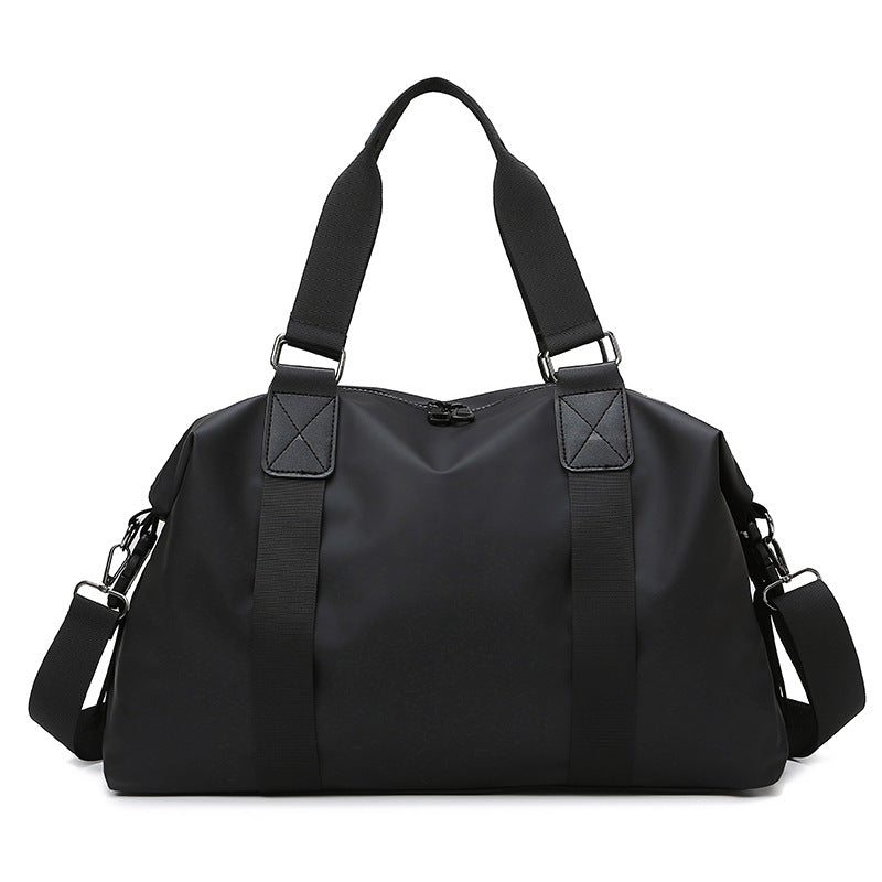 Sporty travel bag with water-repellent properties and ergonomic carrying handles Kalsten