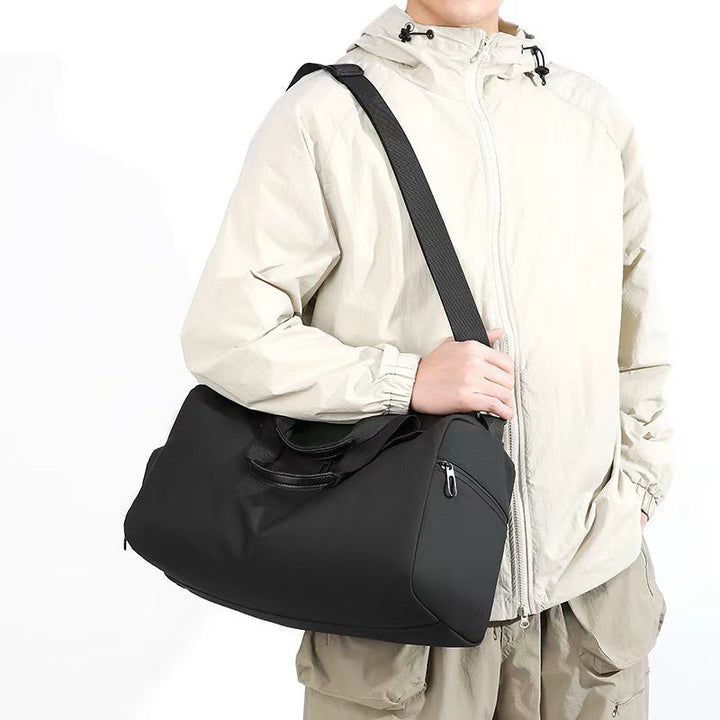 Sporty travel bag with multiple compartments Kalsten