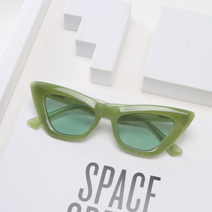 Ladies Cat-Eye Sunglasses with modern and elegant design Kalsten