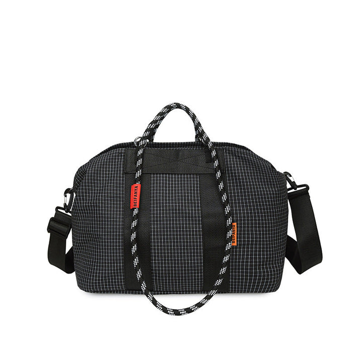 Stylish sports bag with adjustable shoulder strap Kalsten