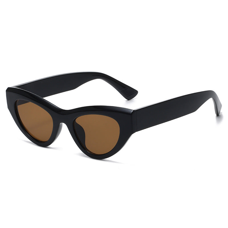 Women’s fashionable sunglasses in trendy cat-eye style Kalsten