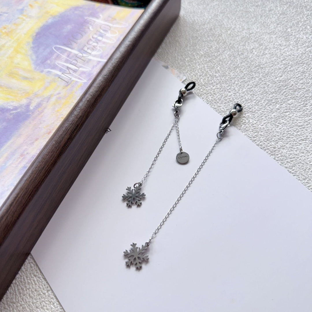 Delicate Layered Eyewear Chain Kalsten