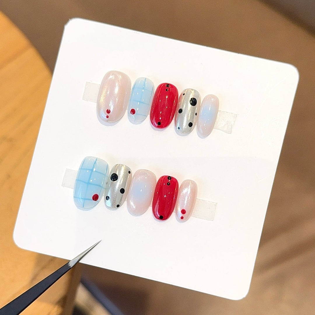 Artificials nails with creative geometric design and modern accents Kalsten