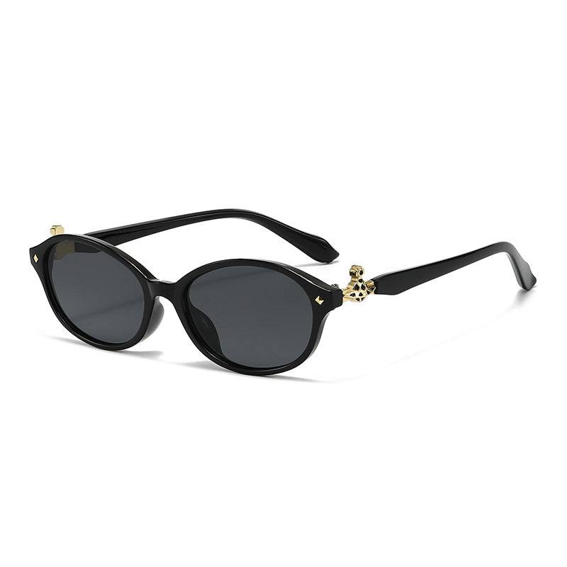 Women's fashionable optical glasses in elegant oval design with golden accents Kalsten