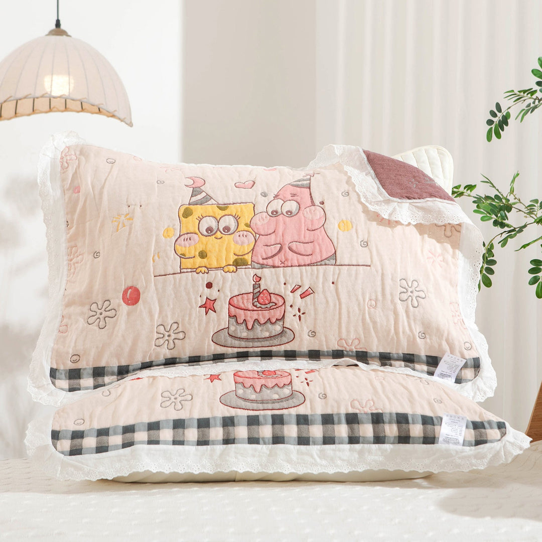 Women's pillow with charming elephant motif and delicate lace edge Kalsten