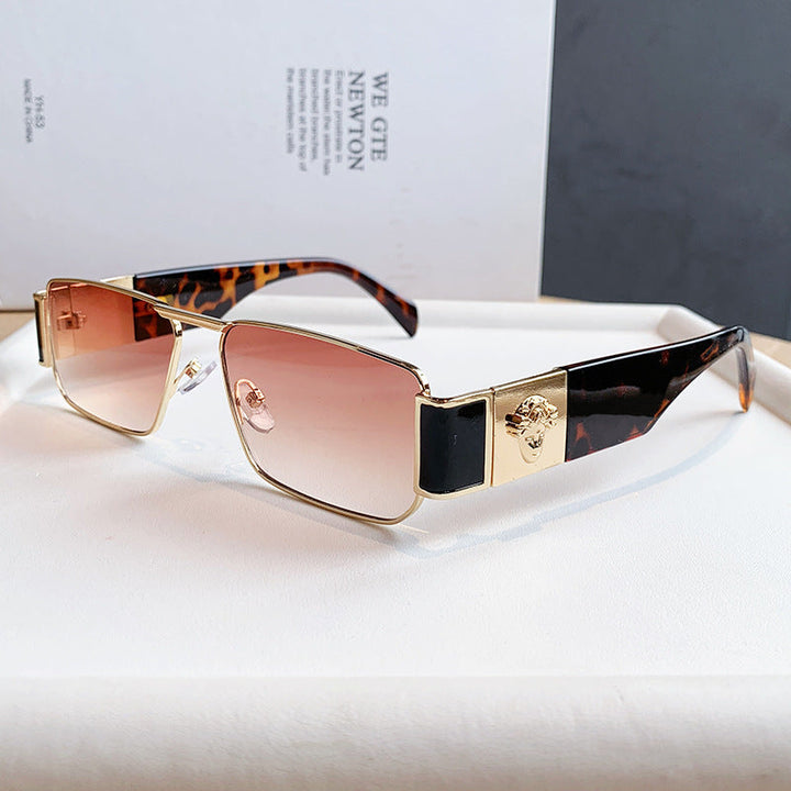 Women's designer sunglasses with luxurious frame and trendy cut Kalsten