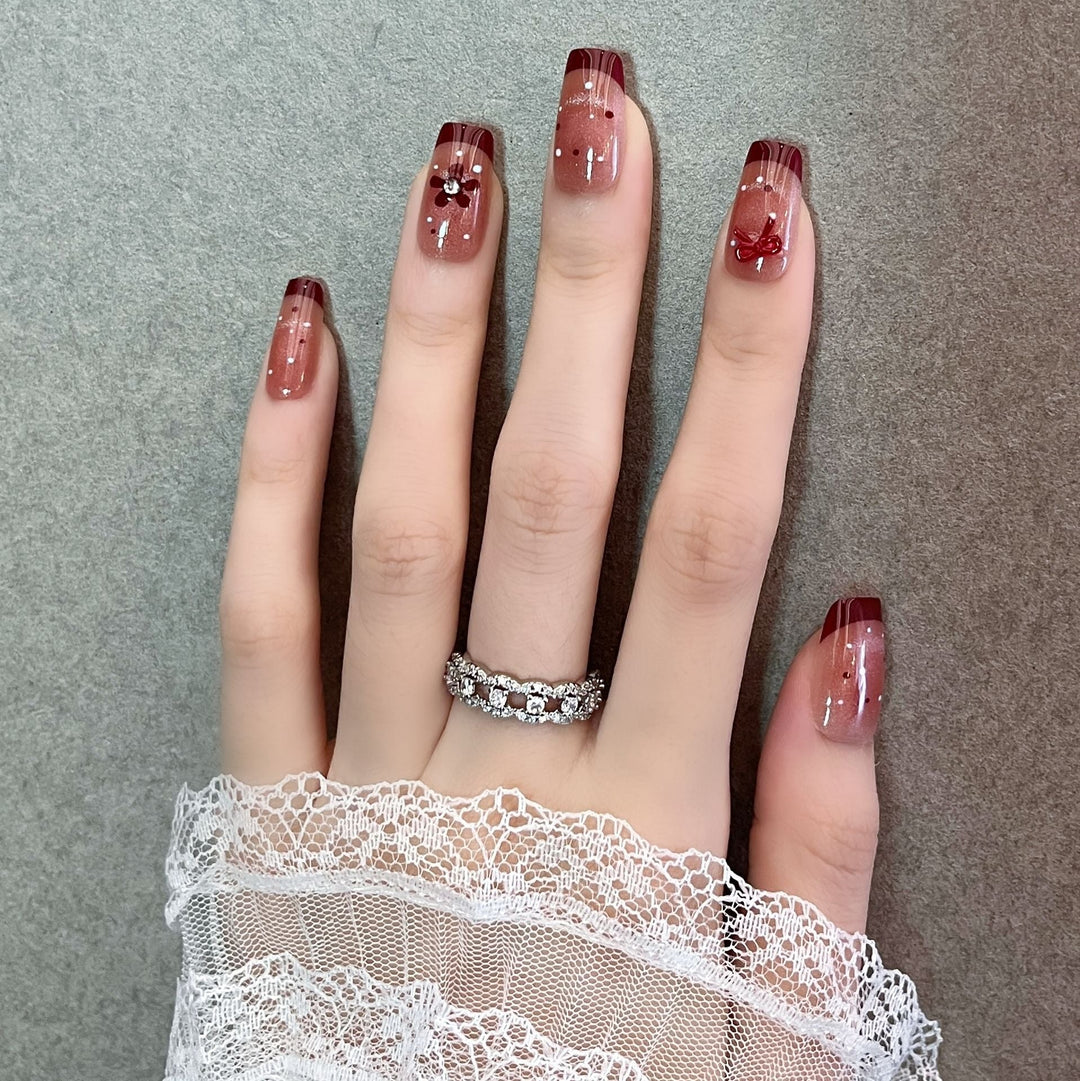 Glamorous Heart-Themed Press-On Nail Set Kalsten