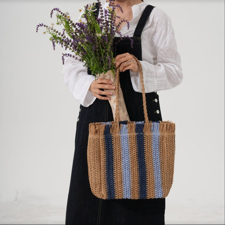 Braided shopping bag with unique structural design Kalsten