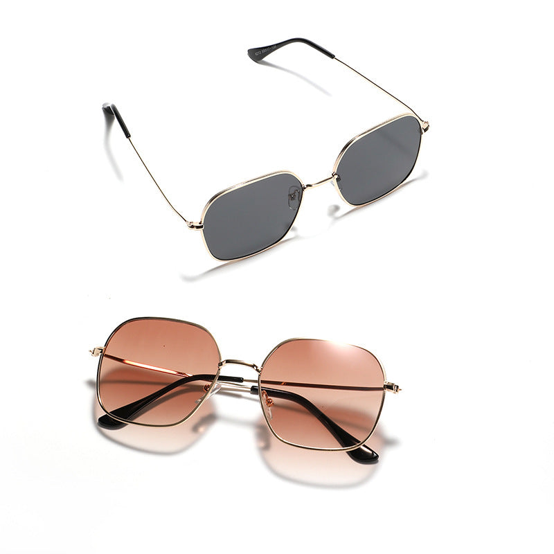 Women's fashionable square sunglasses with narrow metal frame and UV protection Kalsten