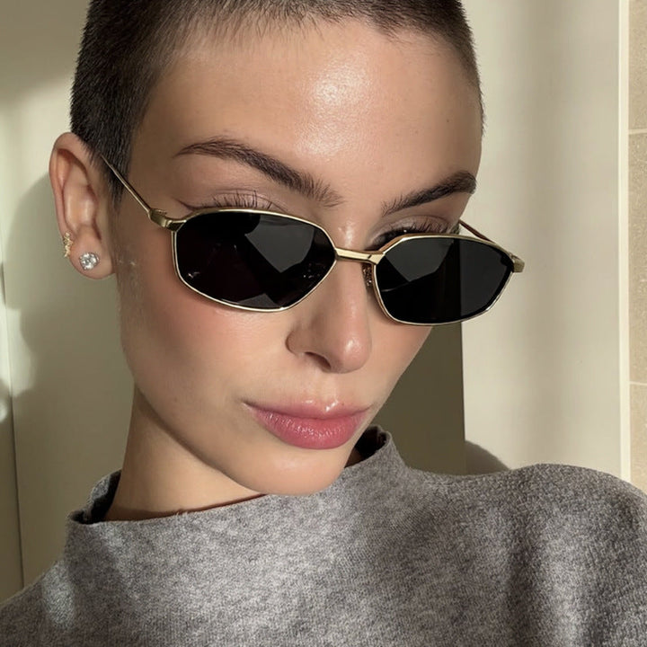 Women's geometric sunglasses with protective UV filter and minimalist metal frame Kalsten