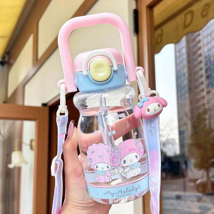 Women's water bottle with high-quality silicone carrying handle and playful character design Kalsten