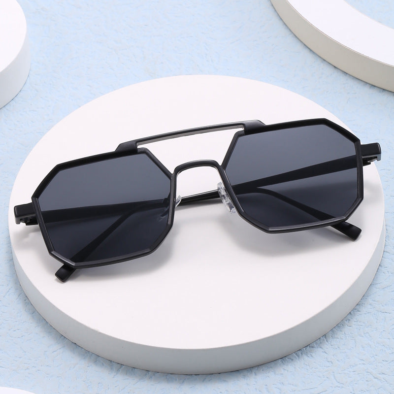 Ladies stylish sunglasses in elegant octagonal design Kalsten