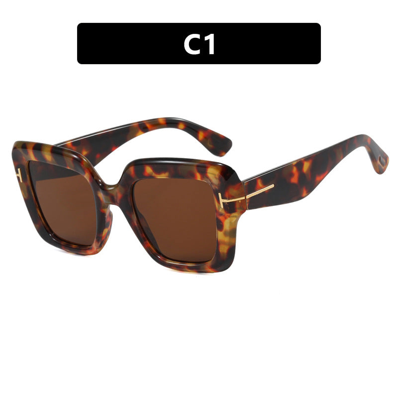 Women's square sunglasses with comfortable plastic frame and UV protection Kalsten