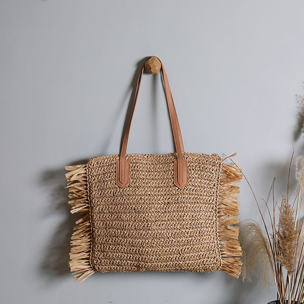 Elegant bag with fringes Kalsten