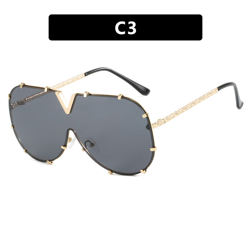 Women oversized safety glasses in modern design Kalsten