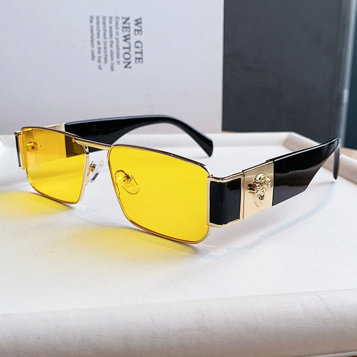 Women's designer sunglasses with luxurious frame and trendy cut Kalsten