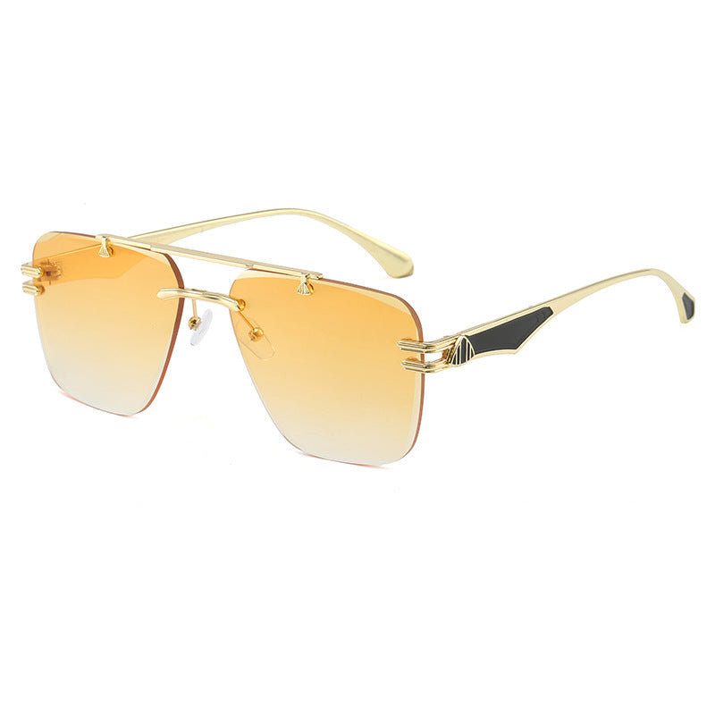 Women’s designer sunglasses in an extravagant frame Kalsten