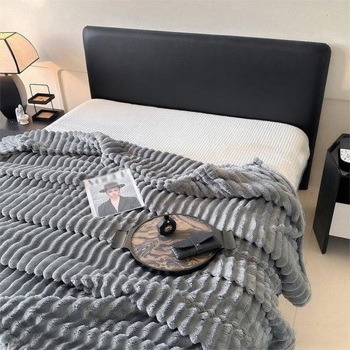 Women's Ultra-Soft Cuddly Blanket with Wave Structure Kalsten