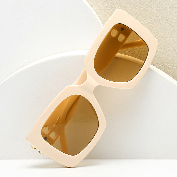 Ladies oversized sunglasses with elegant design and luxurious details Kalsten