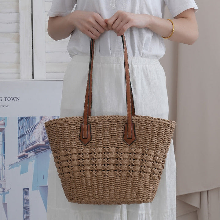 Handmade shopping and beach bag made from natural materials Kalsten