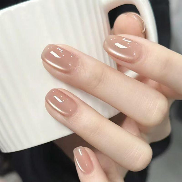 High-quality artificial nails with natural finish Kalsten
