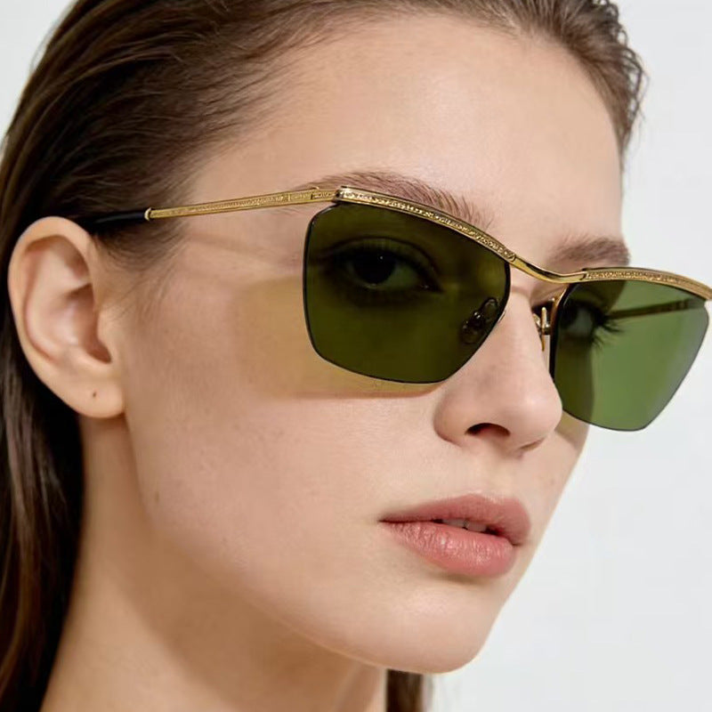 Women's Fashion Sunglasses with Delicate Frame and Gentle Gradient Kalsten