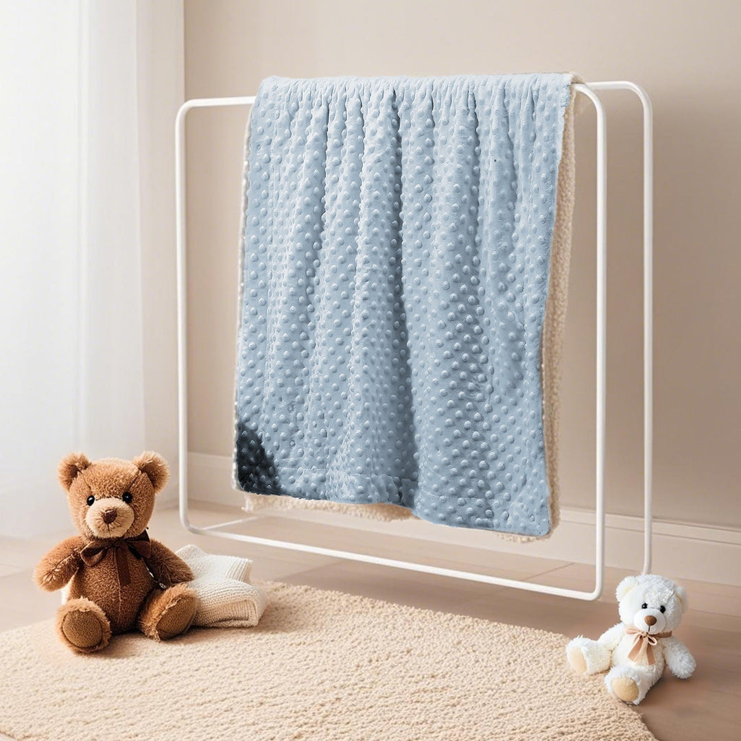 soft and reversible cozy blanket Kalsten