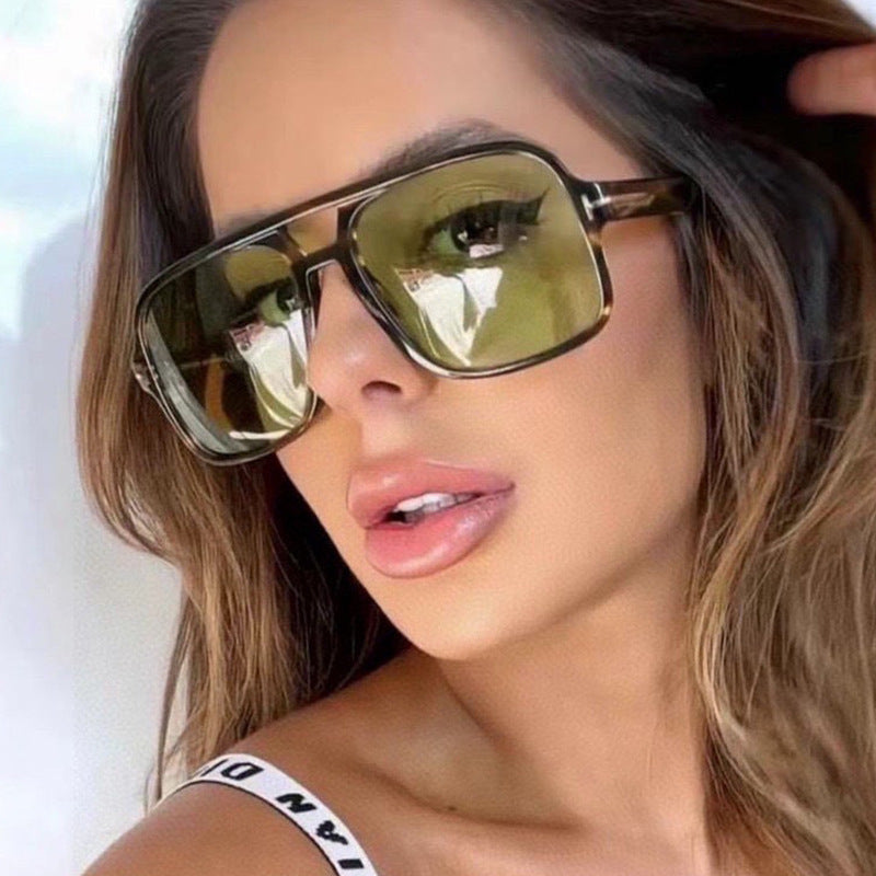 Women's sunglasses in a striking, angular design with UV protection Kalsten