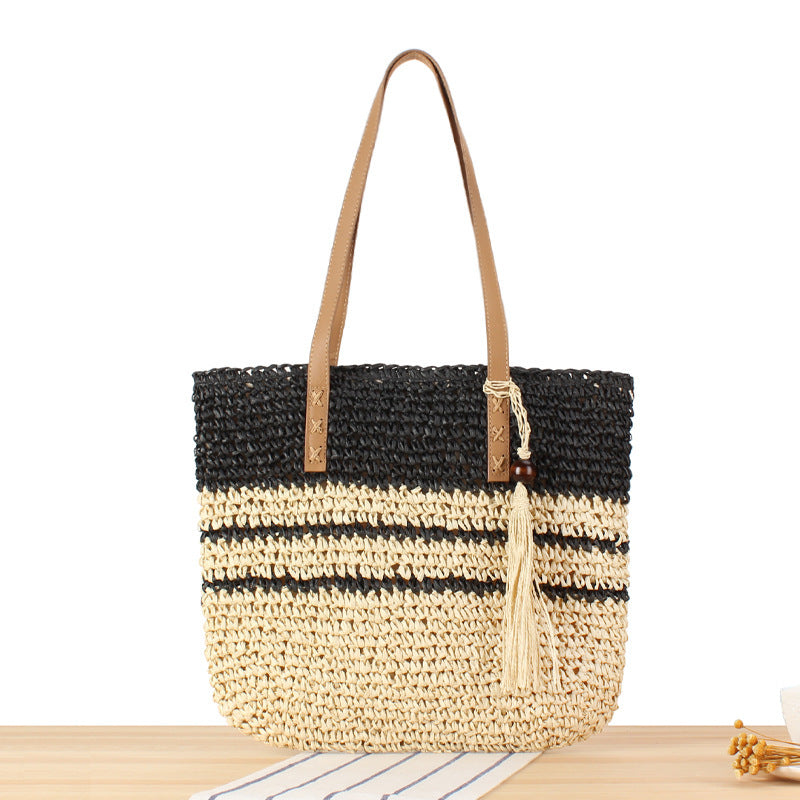 Large beach bag with elegant details Kalsten