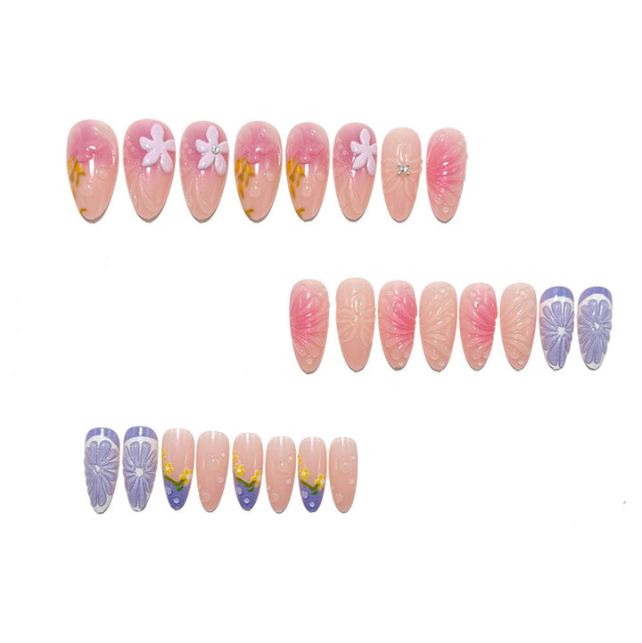 Nail art with artistic 3D flower designs Kalsten