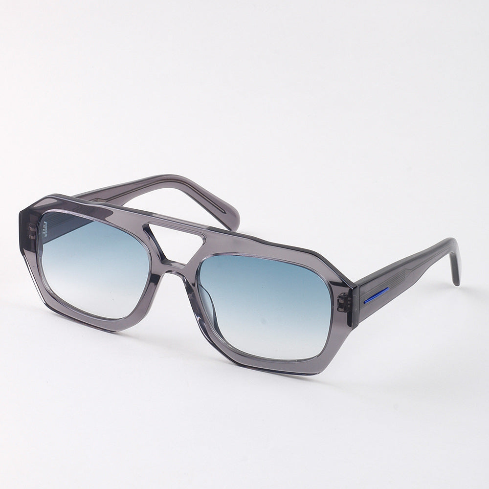 Women's trendy sunglasses in modern frame design Kalsten