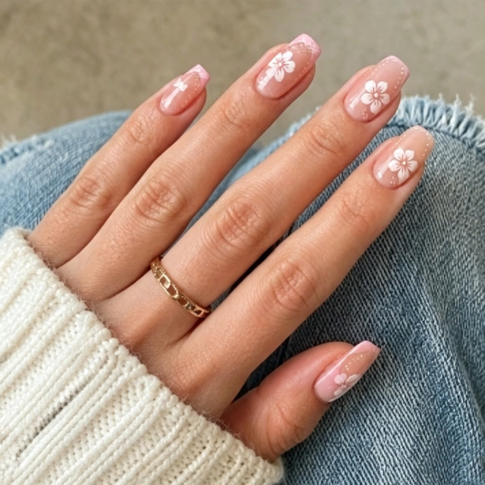 Artificial nails with modern night motif Kalsten