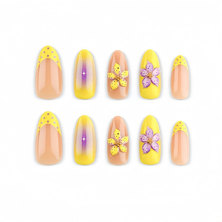 Art nails with floral 3D design Kalsten