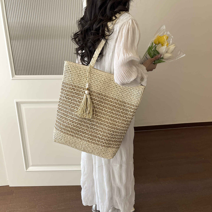 Elegant Woven Beach Bag Kalsten