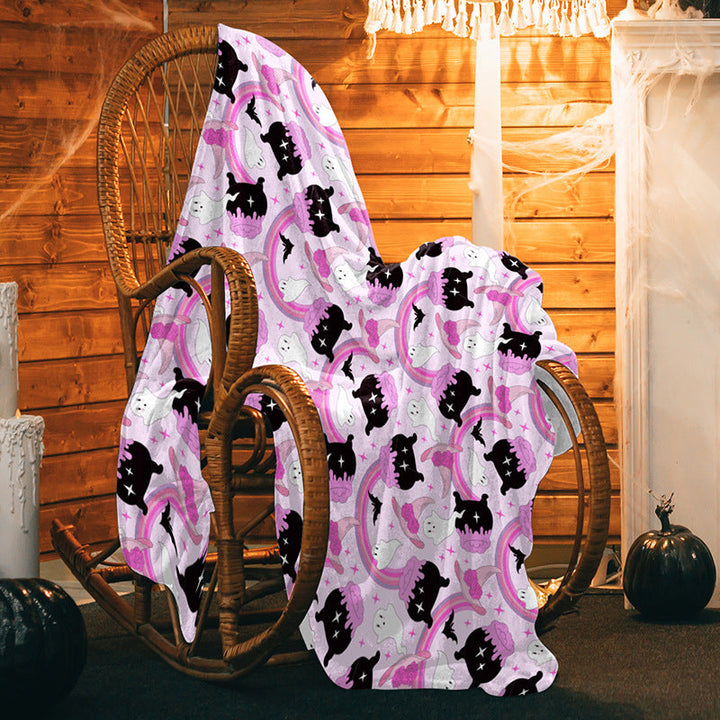 Cuddly blanket with playful motifs of cats and rainbows Kalsten