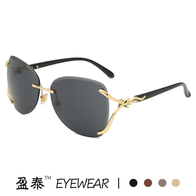 Women's elegant sunglasses with extravagant metal frame and mirrored lenses Kalsten