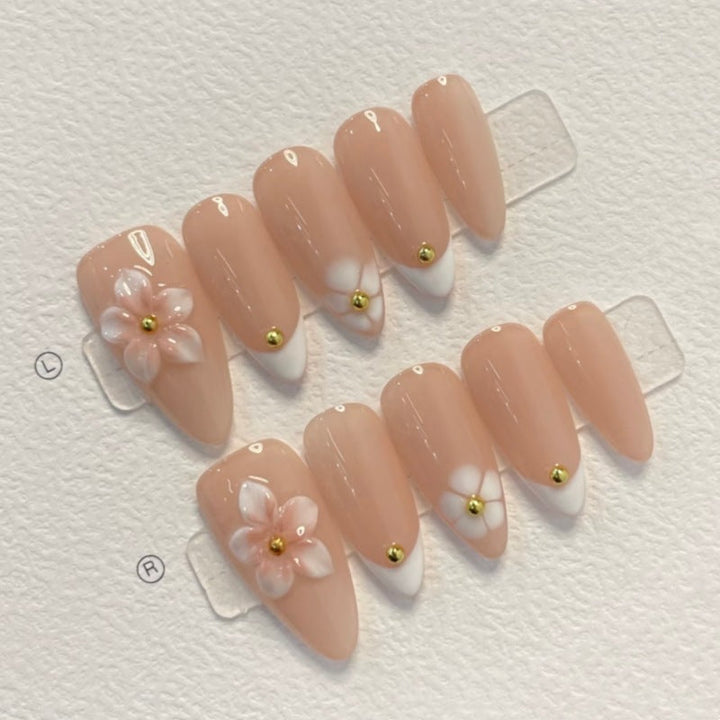 Floral Art Press-On Nail Design Kalsten