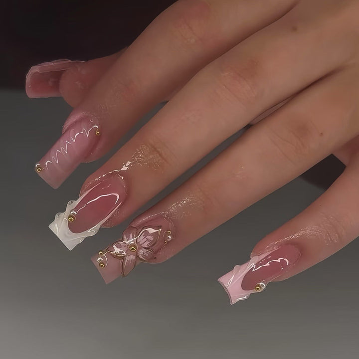 Decorative Press-On Nail Art Set with Rhinestone Accents Kalsten