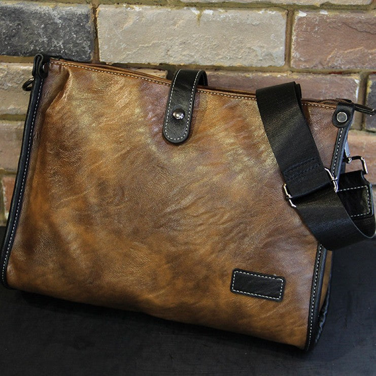 Stylish shoulder bag with textured leather Kalsten